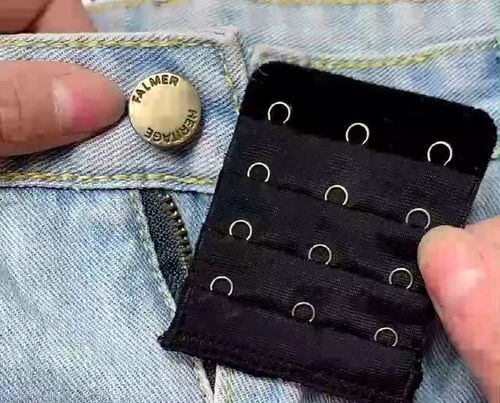 這樣拉鏈再也不會(huì)滑下來了,超級(jí)安全