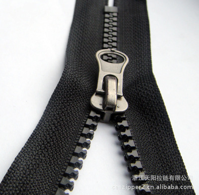 【8#優(yōu)質(zhì)環(huán)保樹脂拉鏈,開尾自鎖,款式新穎,支持支付寶線上交易】價(jià)格,廠家,圖片,拉鏈,浙江天陽拉鏈-