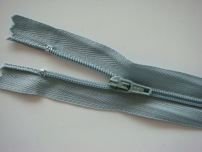 【拉鏈行業(yè)領(lǐng)導力品牌 遼寧穿心拉鎖價格 產(chǎn)品遍布全球】價格,廠家,圖片,拉鏈,三力(福建)拉鏈-